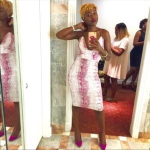 Sweetheart cut body con dress